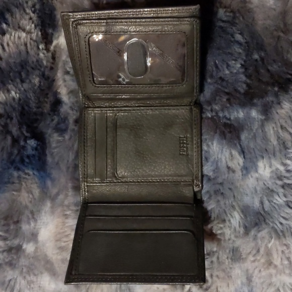 Fossil black leather trifold wallet NIB - Picture 4 of 6
